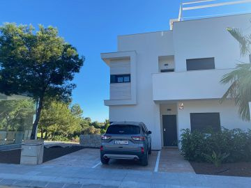 Move-in ready - corner apartment Lo Romero Golf